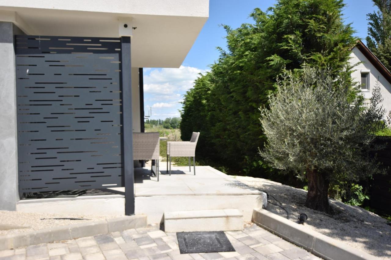 Olive Apartman Alsóörs Exterior foto